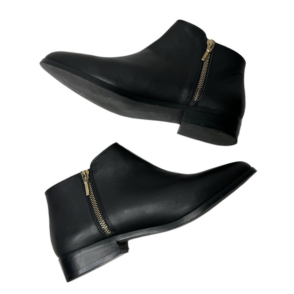 Nisolo | Lana Ankle Boot in Black Leather 9 - Picture 10 of 13